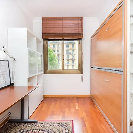 2 Bedroom By Sagrada Familia *