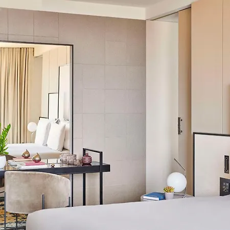 Grand Hyatt Hotel