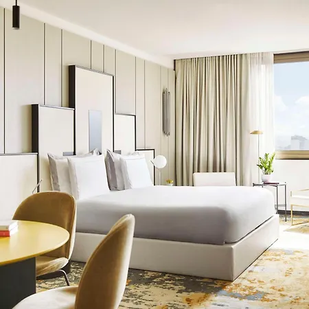 Grand Hyatt 5*