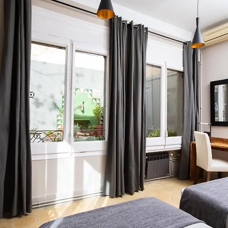 Jardinets Nocleg ze śniadaniem Barcelona