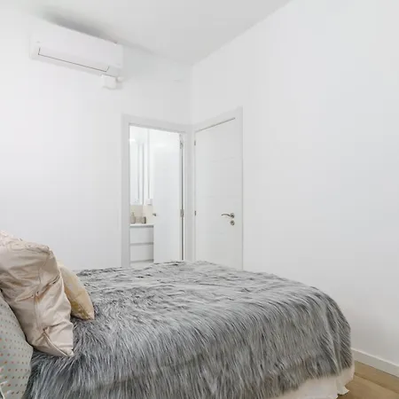 Piso Ideal Con 3 3 Banos Y Terraza Barcelona