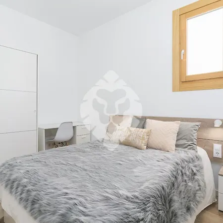 Piso Ideal Con 3 3 Banos Y Terraza Barcelona