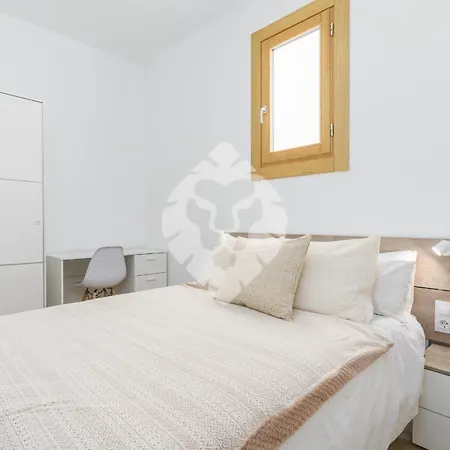 Piso Ideal Con 3 3 Banos Y Terraza Barcelona