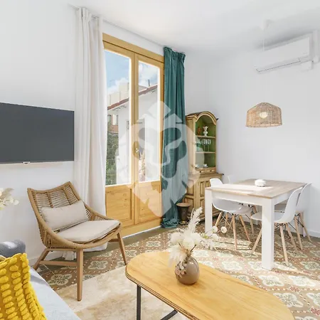 Piso Ideal Con 3 3 Banos Y Terraza *