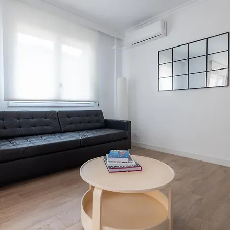 U-nique Villarroel Ii Apartment