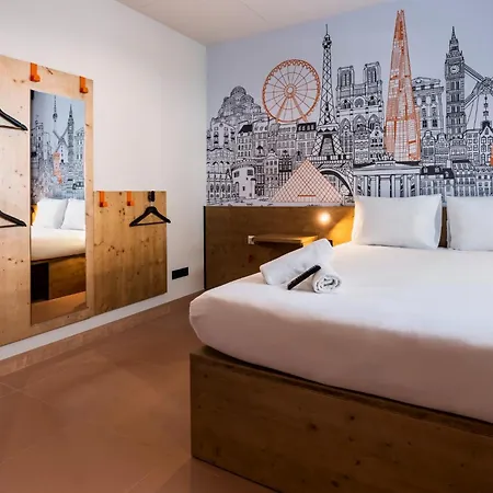 Easyhotel La Sagrera 2* Barcelona