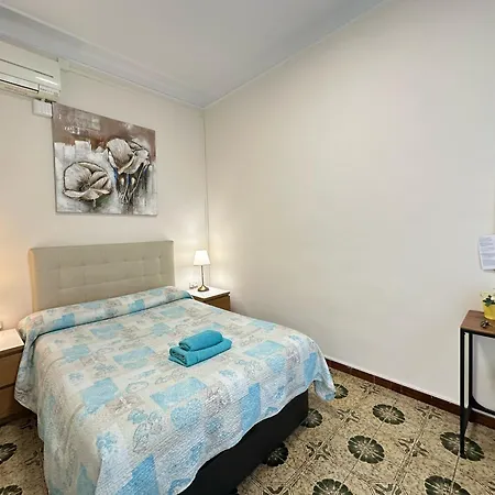 Quarto em Acomodações Particulares Diputacion Barcelona