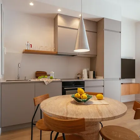 Apartment Newly Renovated Stylish Eixample - Great Location