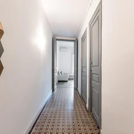 - Eixample 2a Barcelona