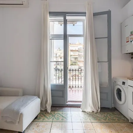 Apartment - Eixample 2a *
