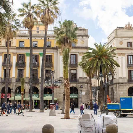 Ambos Mundos Hotel 3*
