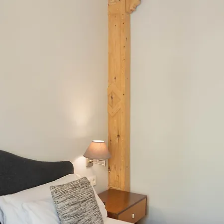 Bed & Breakfast We Boutique