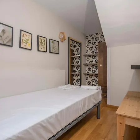 Apartment Bright And Modern Duplex With Terrace In Eixample District P2 *