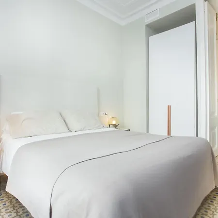 Apartment 4bedroom With Balcony In Ramblas 3-2 *