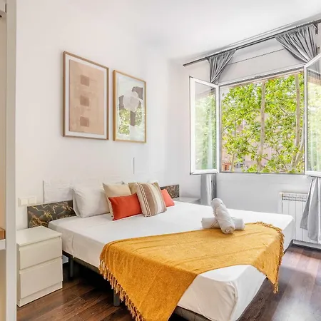 4- Bedroom In Gracia Village Apartment *