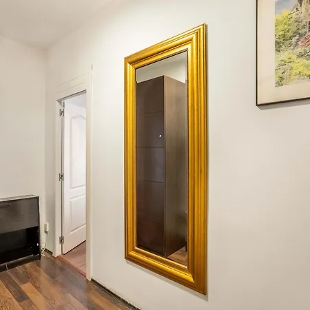 Apartment 4- Bedroom In Gracia Village *