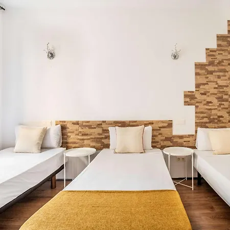 4- Bedroom In Gracia Village Barcelona