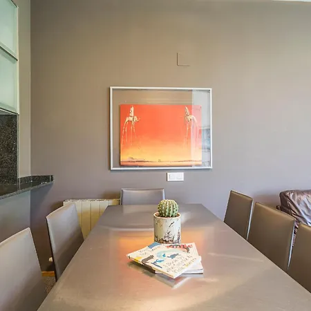Lägenhet My Space Emirates - Fully Equipped Near The With Shared Pool Barcelona