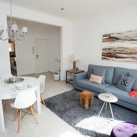 Charming & Quiet Park Guell Apartment Barcelona