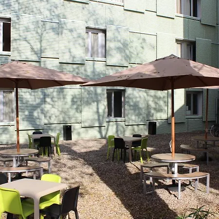 Residencia Universitaria Torre Girona * Barcelona