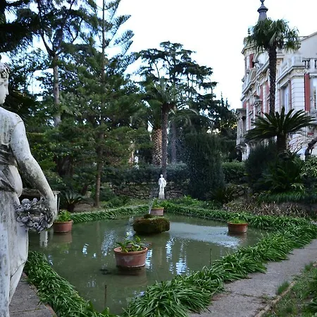게스트하우스 Residencia Salesiana Marti-codolar