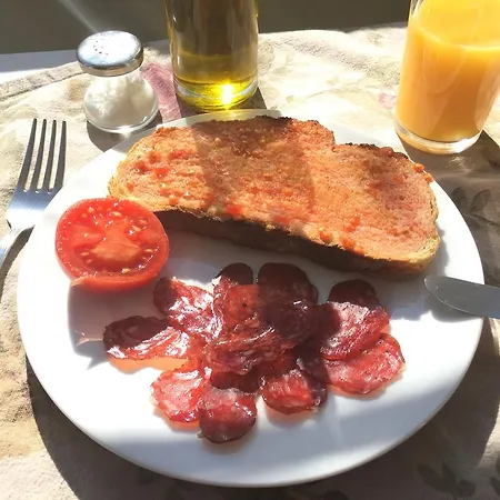 بيت ضيافة Eixample 2*