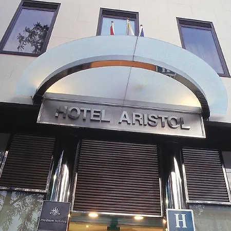 Hotel Aristol - Sagrada Familia Barcelona