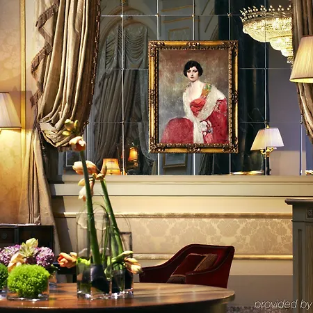 Отель Acta Atrium Palace Барселона