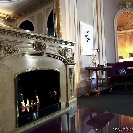 Acta Atrium Palace Отель 4*