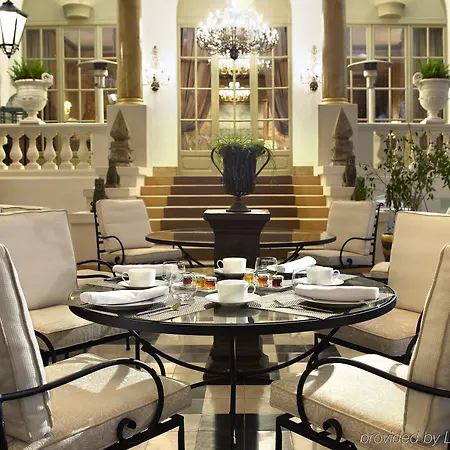 Acta Atrium Palace 4*
