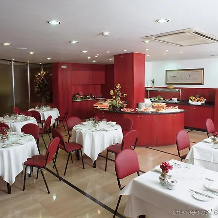 Hotel Catalonia Park Gueell