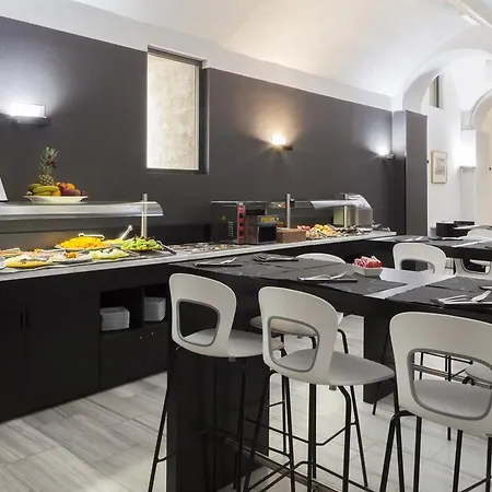 Hotel Petit Palace Boqueria 4*