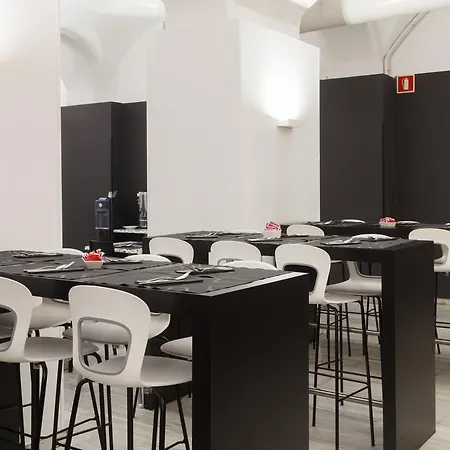 Petit Palace Boqueria Hotel 4*