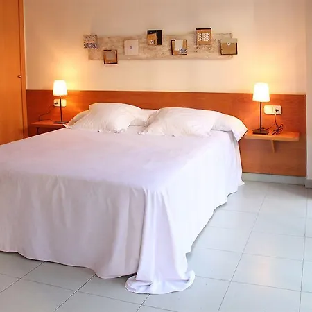 Yays Sagrera Boutique Apartamento *