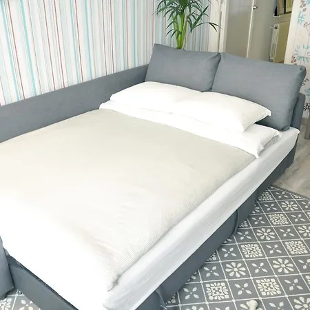 Apartment Chic & Cheap