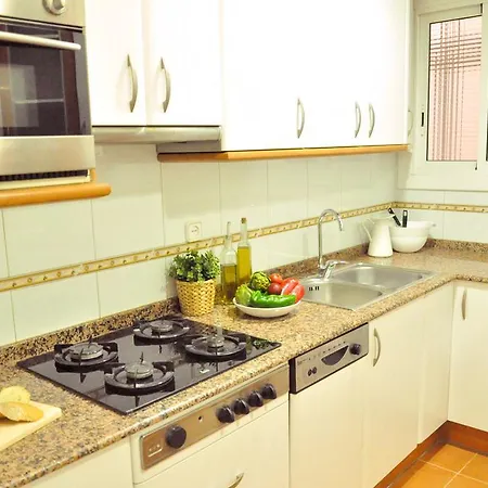 Chic & Cheap Apartment Barcelona