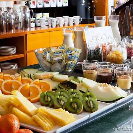 Hotel Nh Les Corts 3*