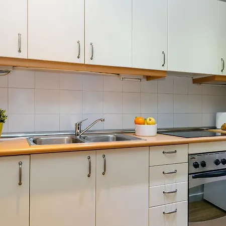 Urban Apartamento *
