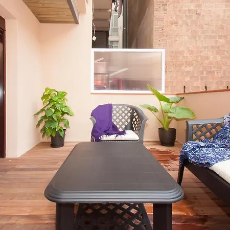 Autentic Eixample Apartment *