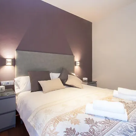 Autentic Eixample Apartment Barcelona