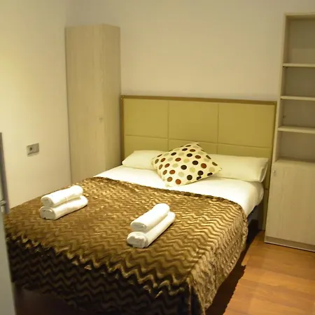 Autentic Eixample Apartment Barcelona