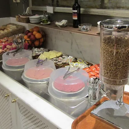 Cortes Rambla Hotel 3*