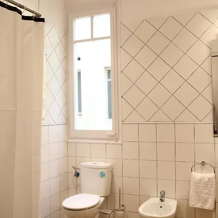 G And G Guest house 2*
