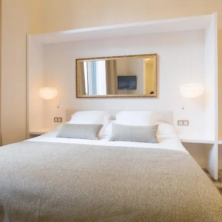 Anakena House B&B 3*