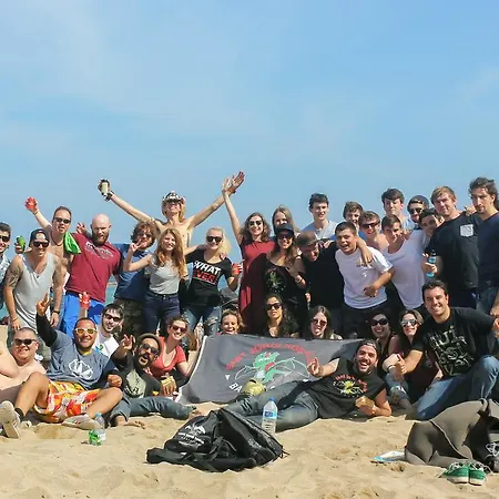 Sant Jordi Hostel *