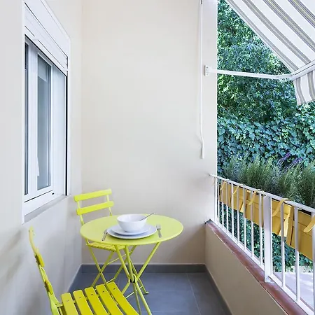 Apartment Charming & Quiet Park Guell Barcelona