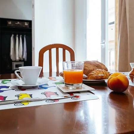 Urban Apartamento *