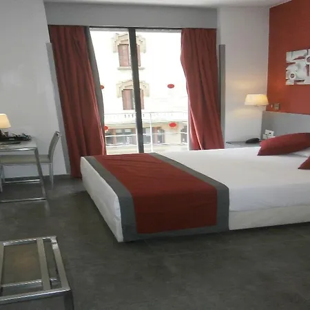 Hotel Medicis 2*