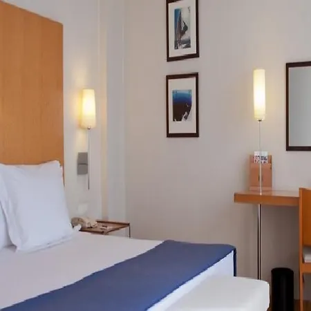Catalonia Hotel