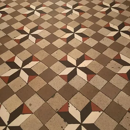 بيت ضيافة Eixample 2*